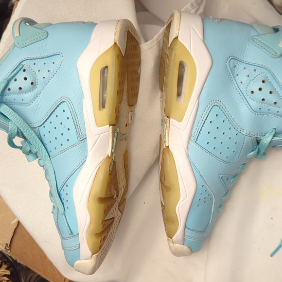 Jordan 6 retro UNC blue on white - Picture 10 of 11